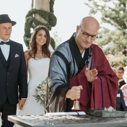 Ihre freie Trauung und Hochzeit mit Redner Vater Reding (Zen Mönch) aus dem Honora Zen Kloster in der Schweiz