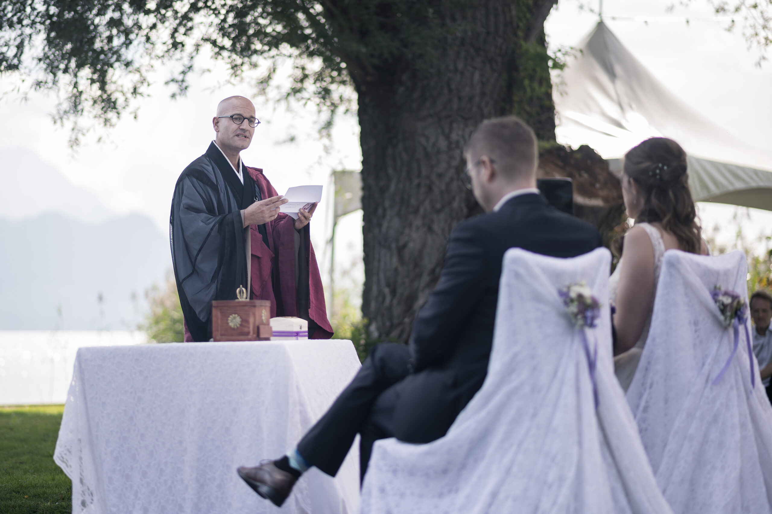 Hochzeitsredner Abt Reding (Zen Meister) für ihre freie Trauung am Vierwaldstättersee