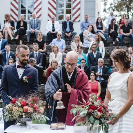 Ihre freie Trauung und Hochzeit mit Redner Vater Reding (Zen Mönch) aus dem Honora Zen Kloster in der Schweiz