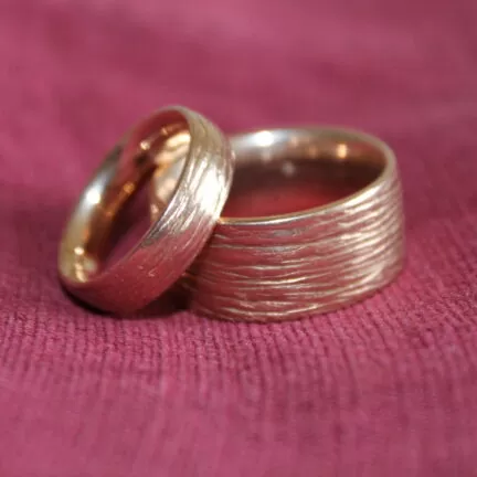 Die Diamant Hochzeit - Ringsegnung der Eheringe bei der Hochzeit mit Trauredner Zen Meister Vater Reding